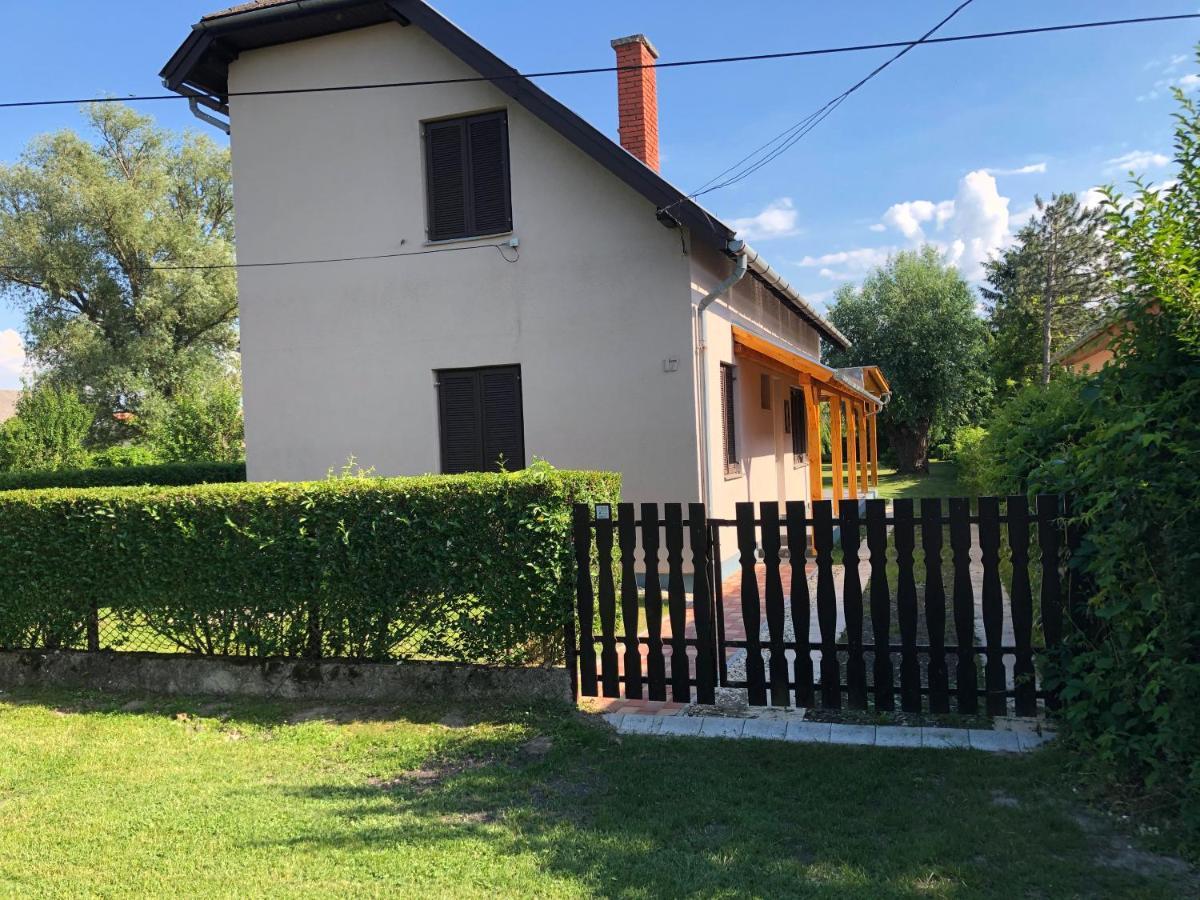 Maria Villa Balatonmariafurdo Bagian luar foto